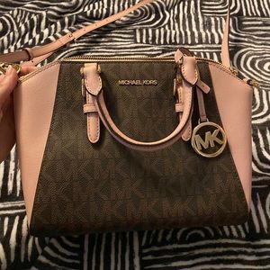 super cute pink and brown classic purse